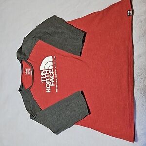 The North Face 3/4 sleeve tee